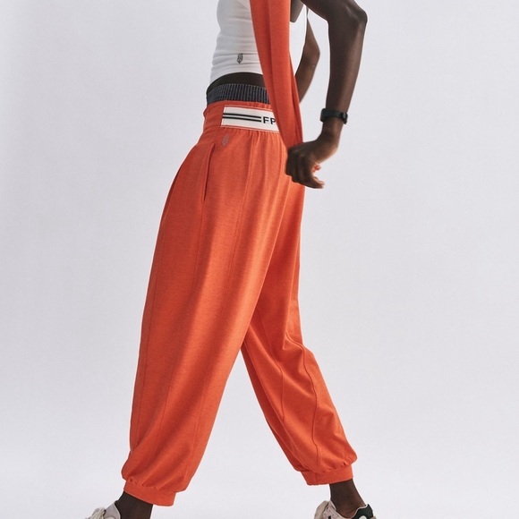 NWT Free People Jump Start Joggers in Scarlett - Picture 5 of 10